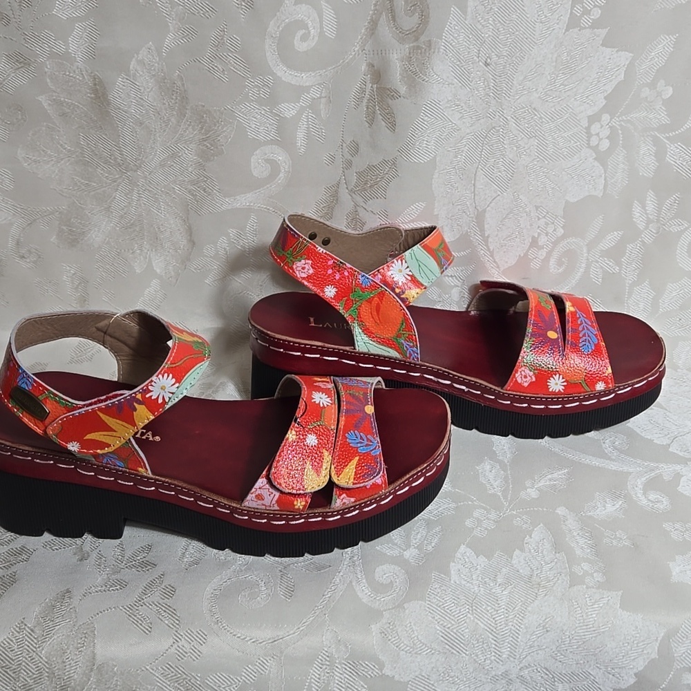 Laura Vita Women's Floral Clog Sandals - Red and Orange NWT - Picture 3 of 8